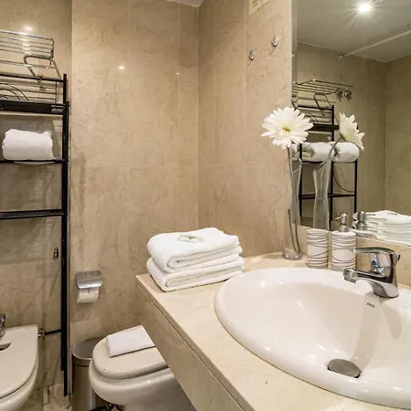 Sat33 - Casa Triana Iii By Roomservices